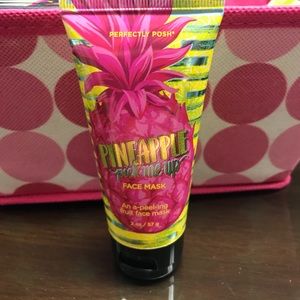 Perfectly Posh Face Mask